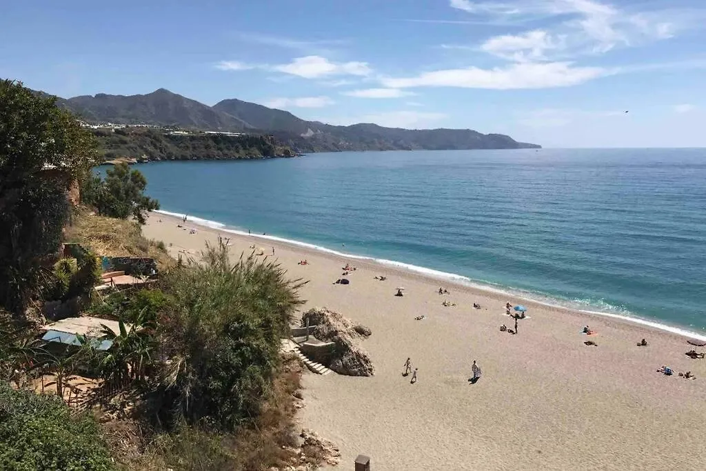 “Smile Nerja” Chic Apartment With Wifi, 4 Guests 0*, Nerja España