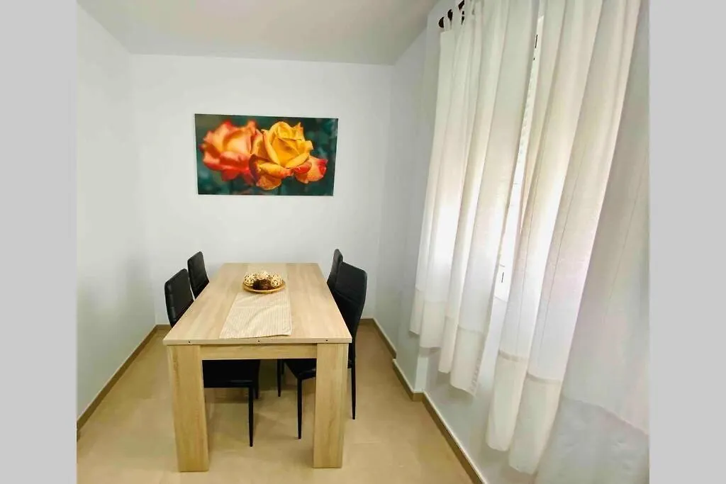 “Smile Nerja” Chic Apartment With Wifi, 4 Guests España